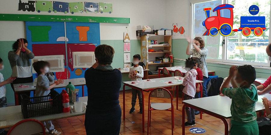 Foto di gruppo degli alunni